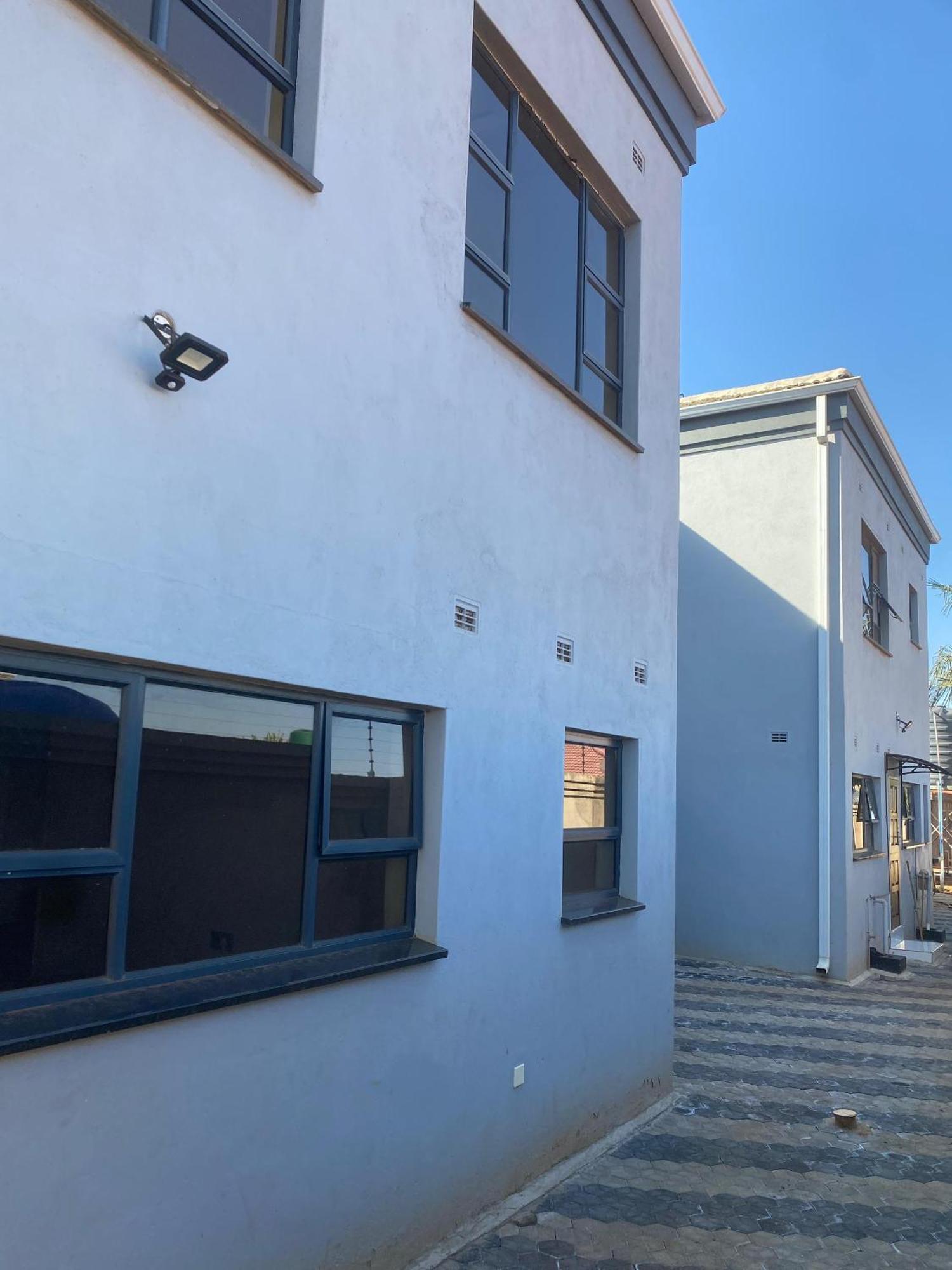 Holiday Villa Harare Luaran gambar