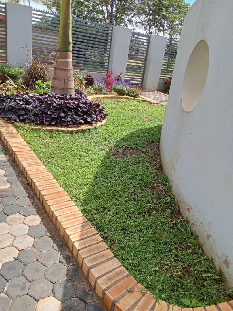 Holiday Villa Harare Luaran gambar