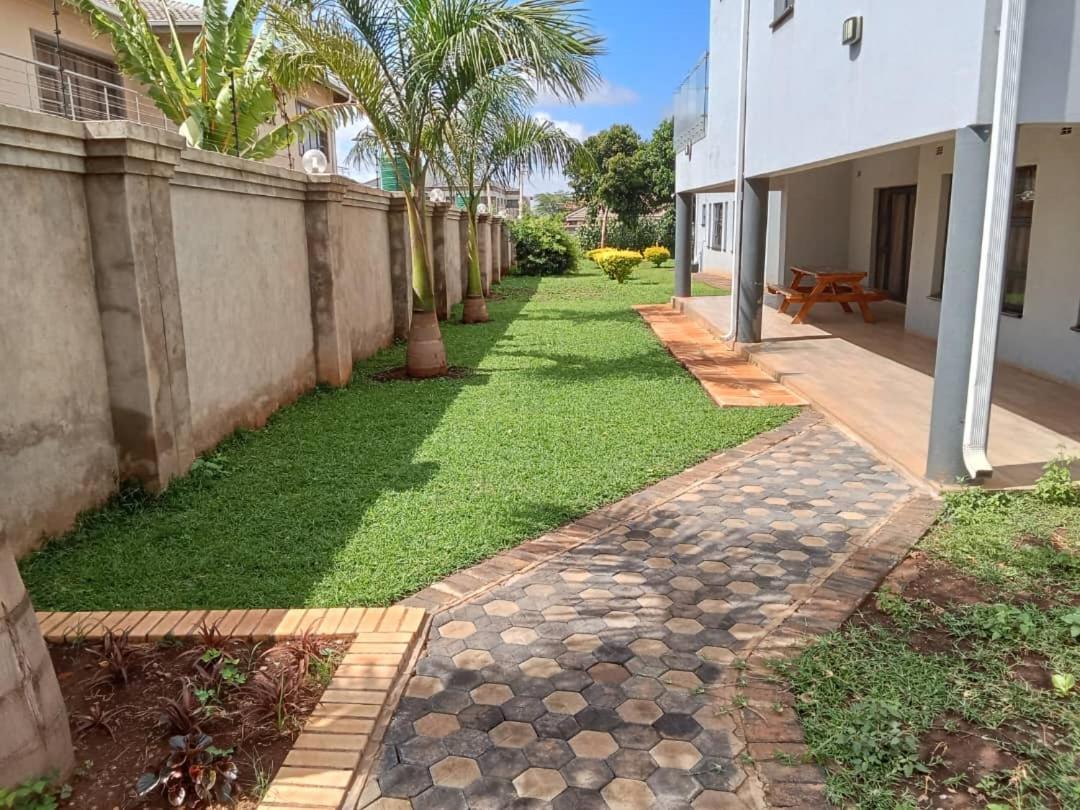 Holiday Villa Harare Luaran gambar