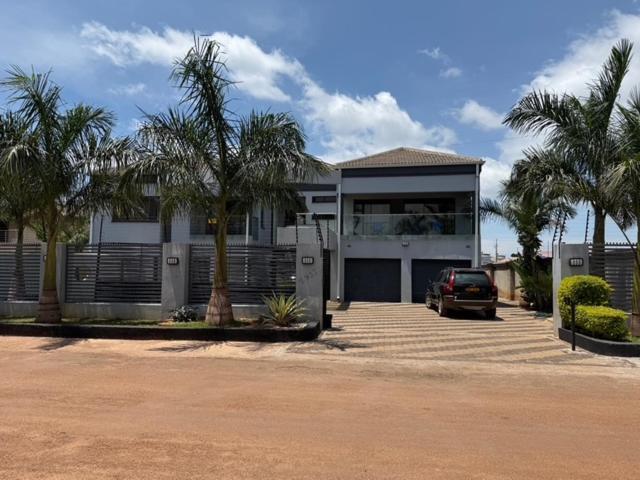 Holiday Villa Harare Luaran gambar